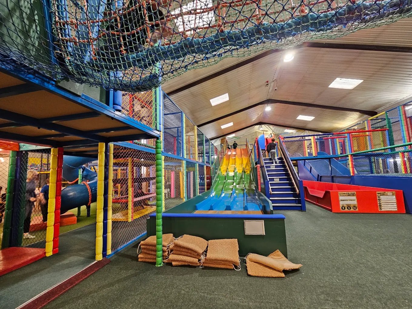 Willows Activity Farm — kids' party venue in London