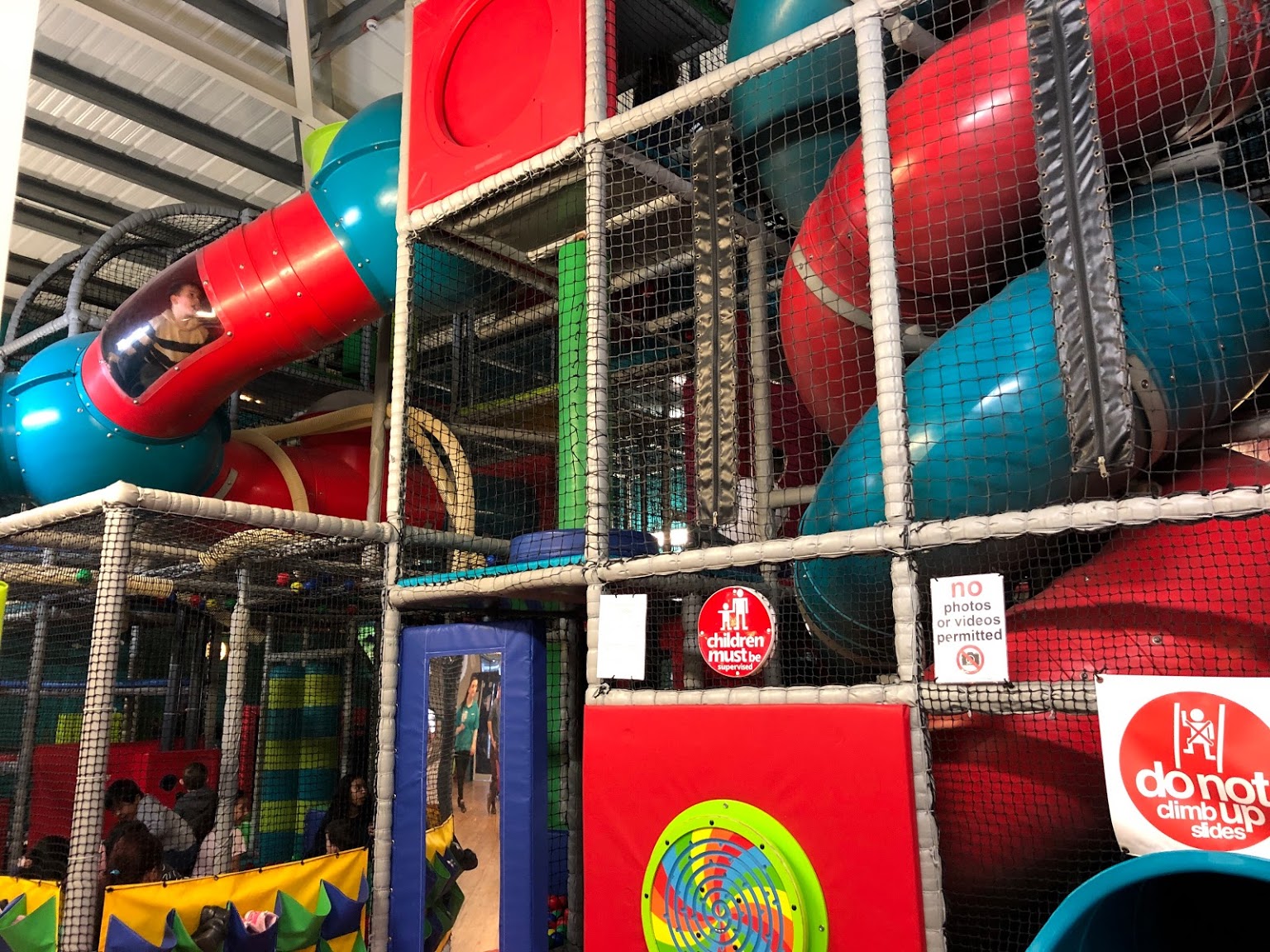 Topsy Turvy World — kids' party venue in London
