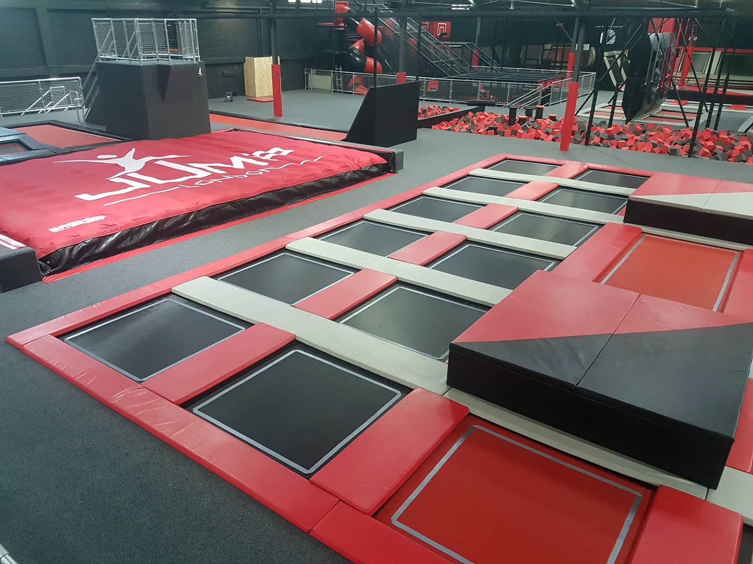 Jump London — kids' party venue in London