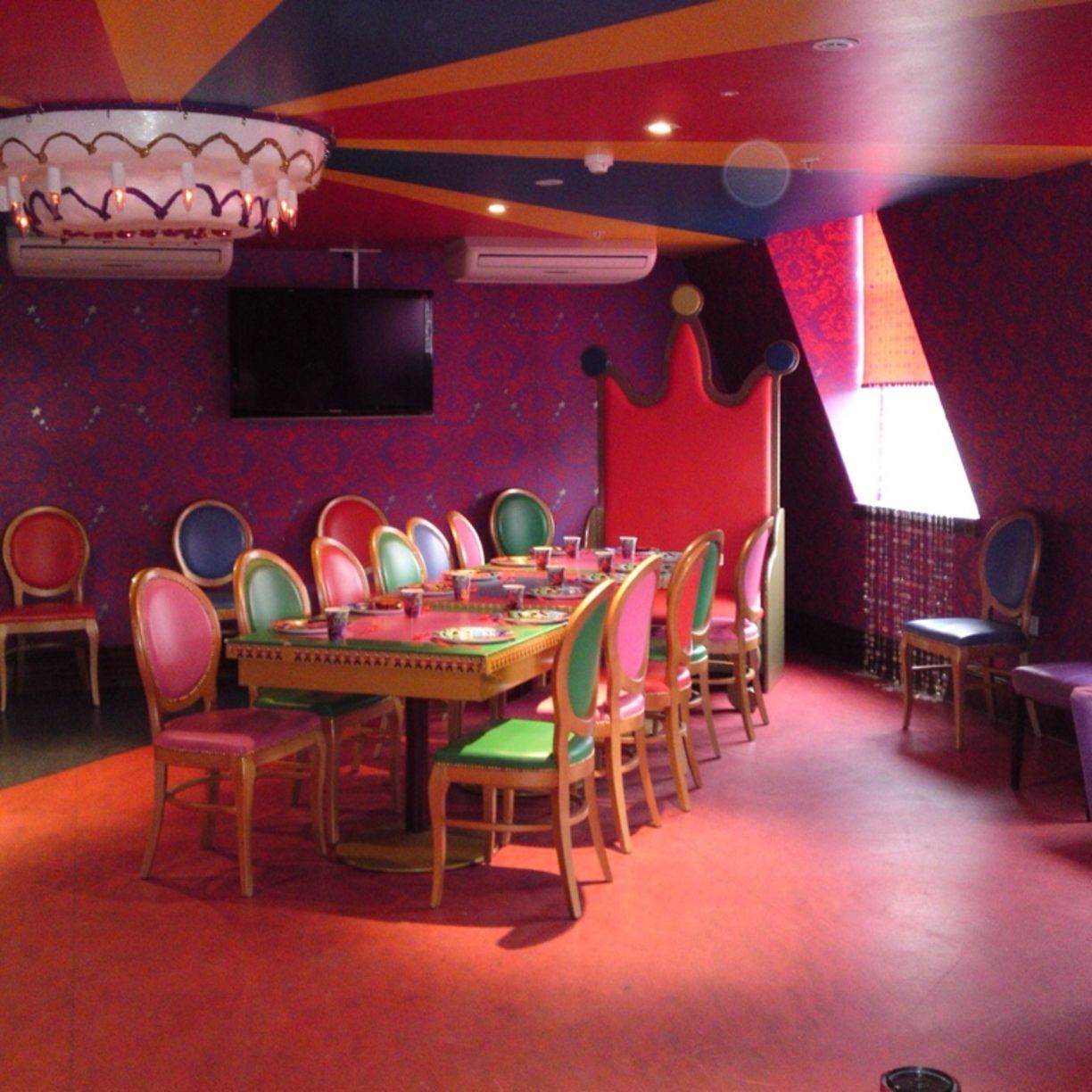 Hamleys — kids' party venue in London