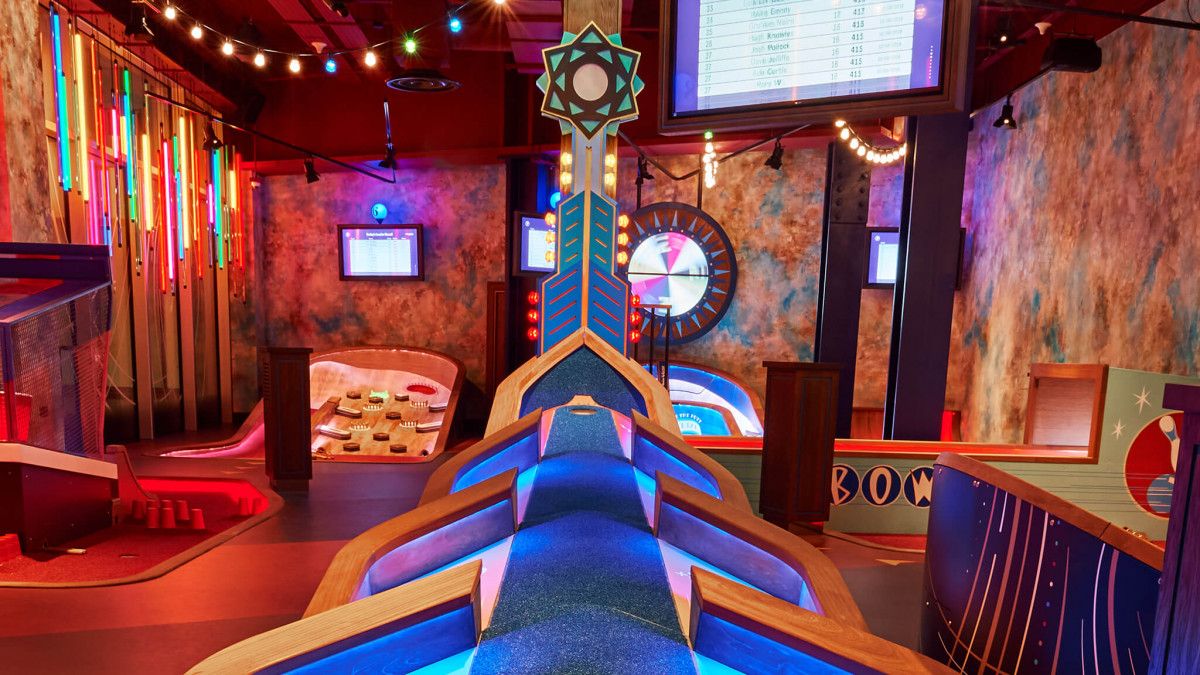 Puttshack - White City — kids' party venue in London