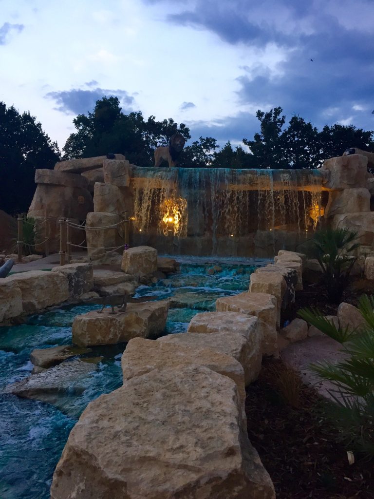 Jungle Falls Adventure Golf — kids' party venue in London