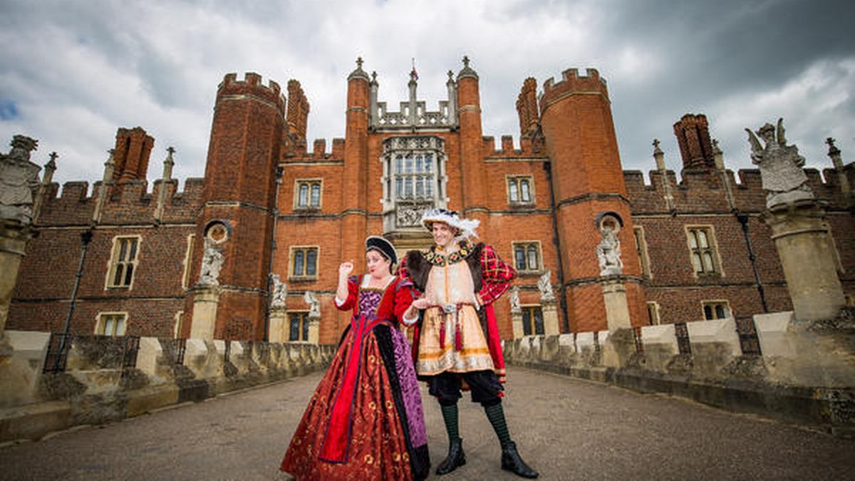 Hampton Court Palace — kids' party venue in London