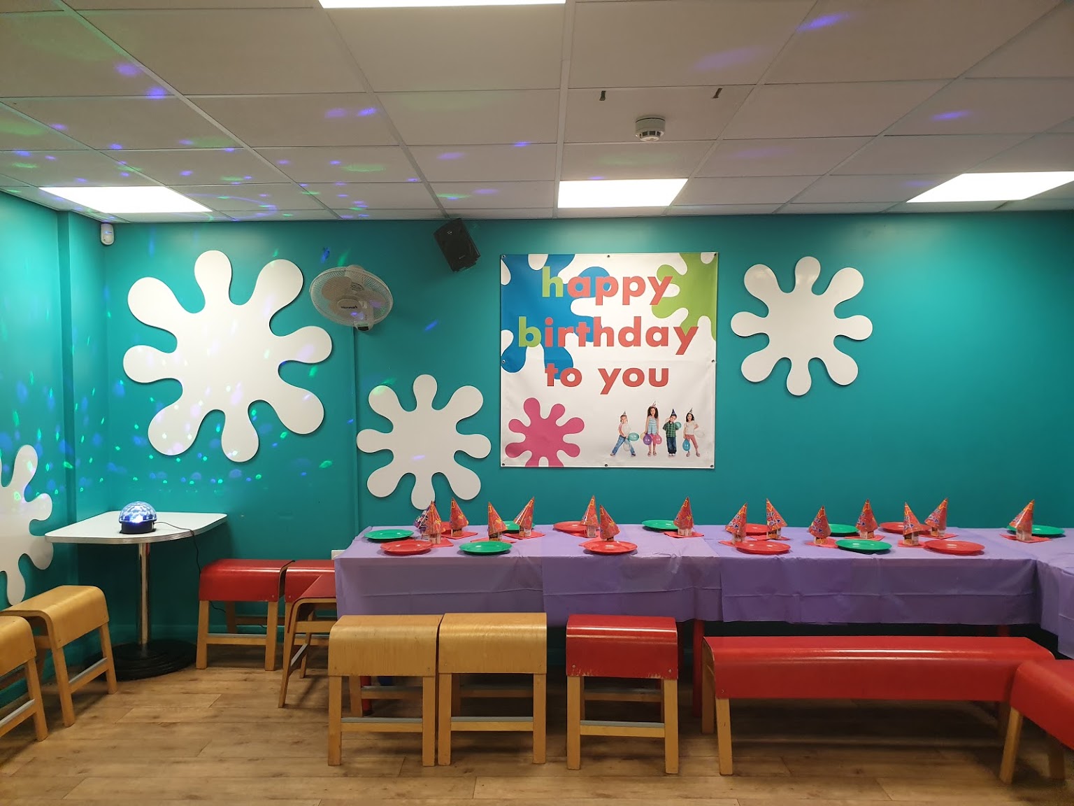 Topsy Turvy World — kids' party venue in London