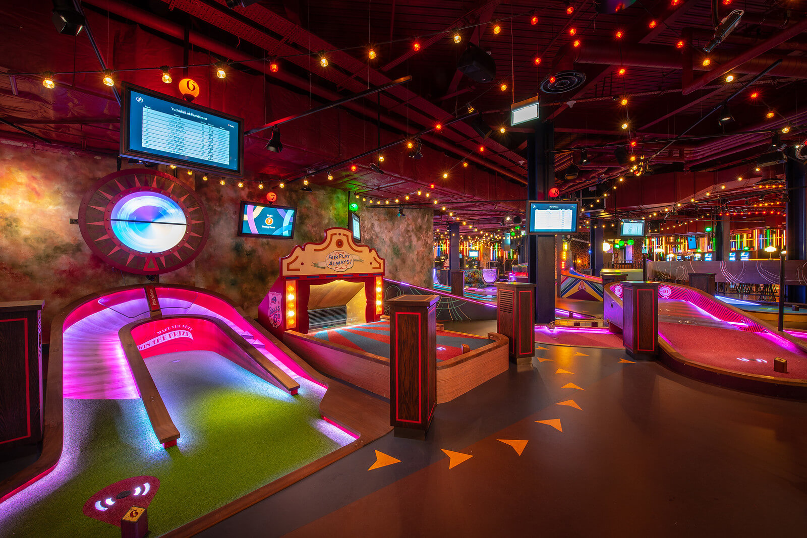 Puttshack - White City — kids' party venue in London