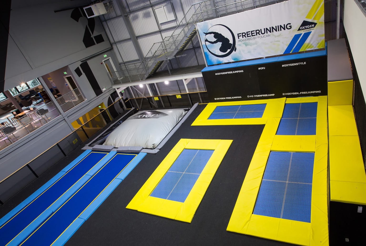 Oxygen Trampoline - Croydon — kids' party venue in London