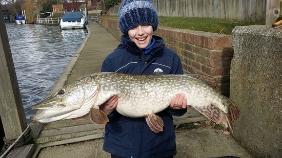 Fishing London — kids' party venue in London